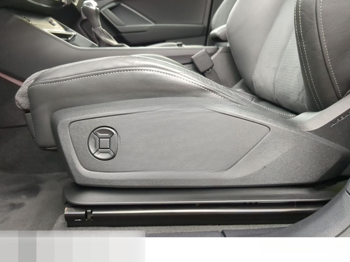 Audi Q3 35 TFSI S line Navi LED Pano virtual foto 13