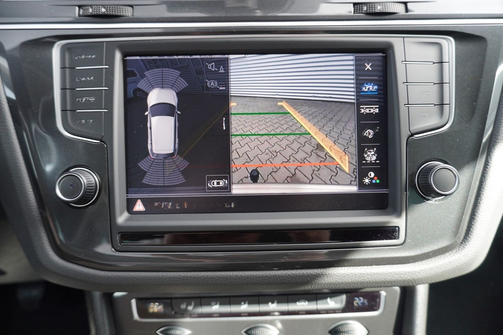 Volkswagen Tiguan 1.4  TSI Kamera Tempomat Sitzheizung AHK foto 21