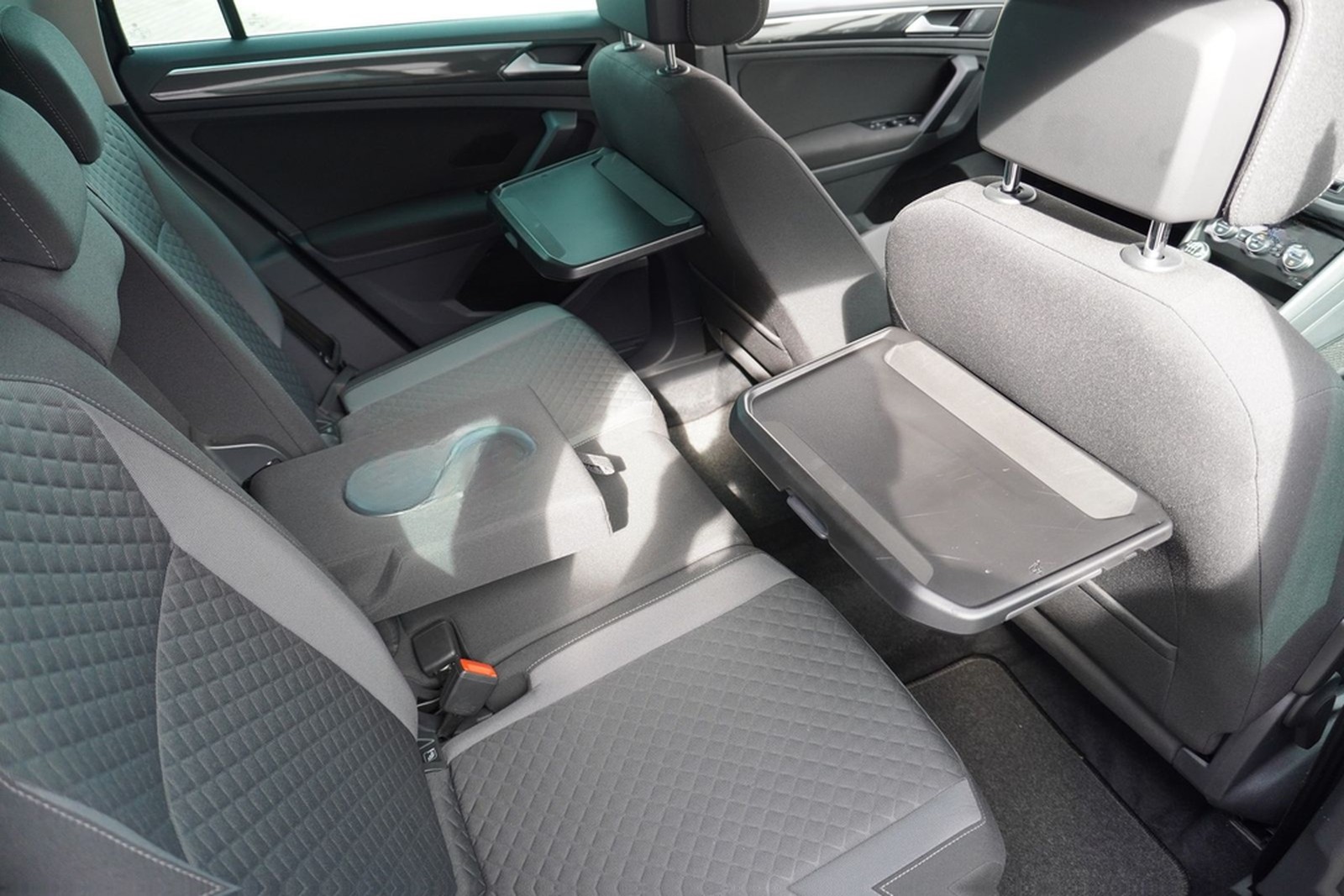 Volkswagen Tiguan 1.4  TSI Kamera Tempomat Sitzheizung AHK foto 30