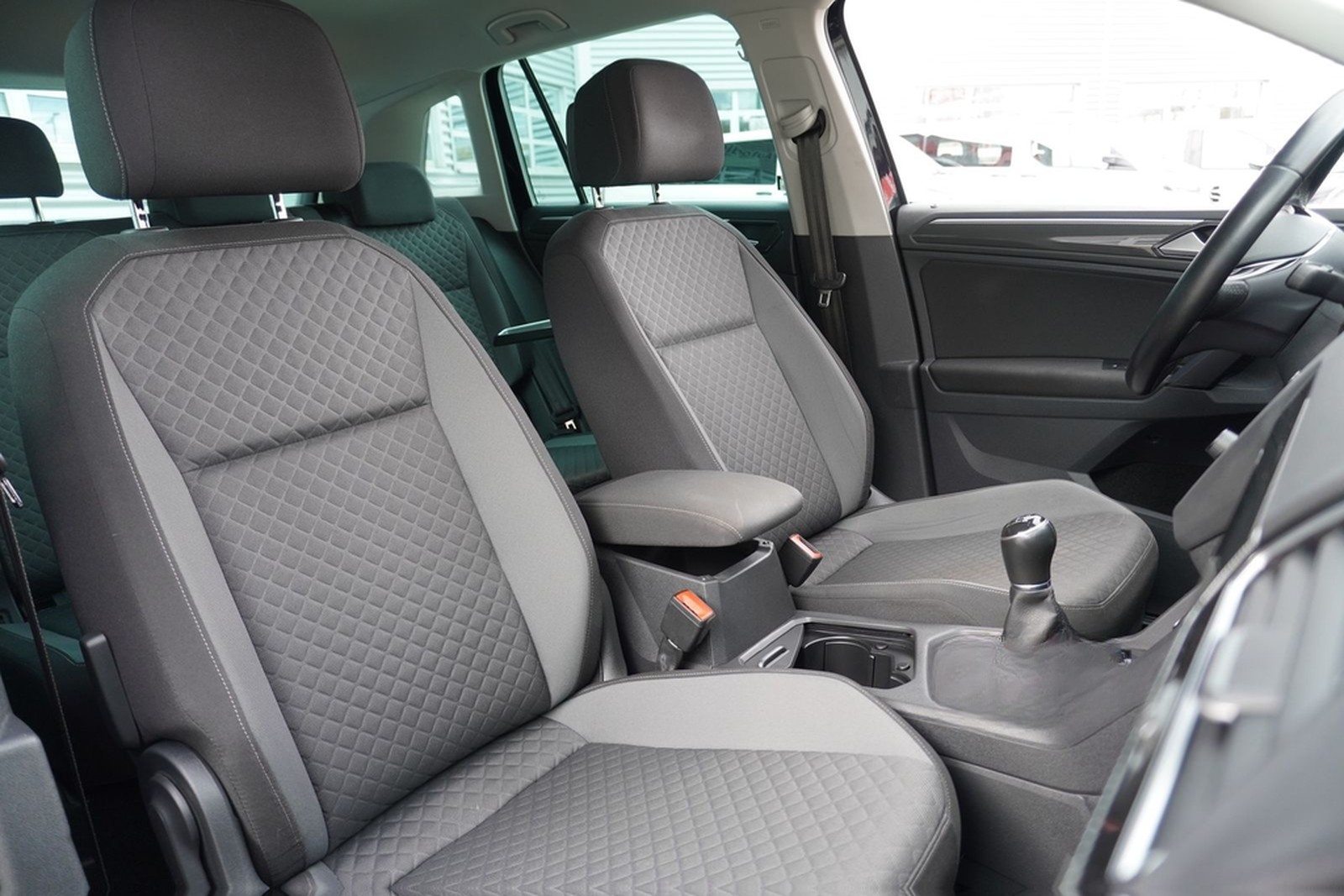 Volkswagen Tiguan 1.4  TSI Kamera Tempomat Sitzheizung AHK foto 31