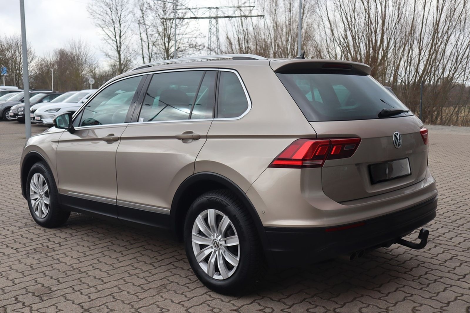 Volkswagen Tiguan 1.5 TSI AAC LED SHZ Navi ErgoActiv ACC Al foto 3