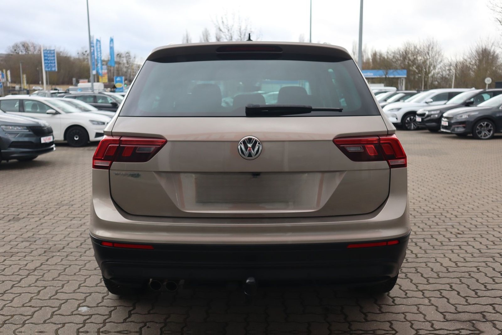 Volkswagen Tiguan 1.5 TSI AAC LED SHZ Navi ErgoActiv ACC Al foto 4