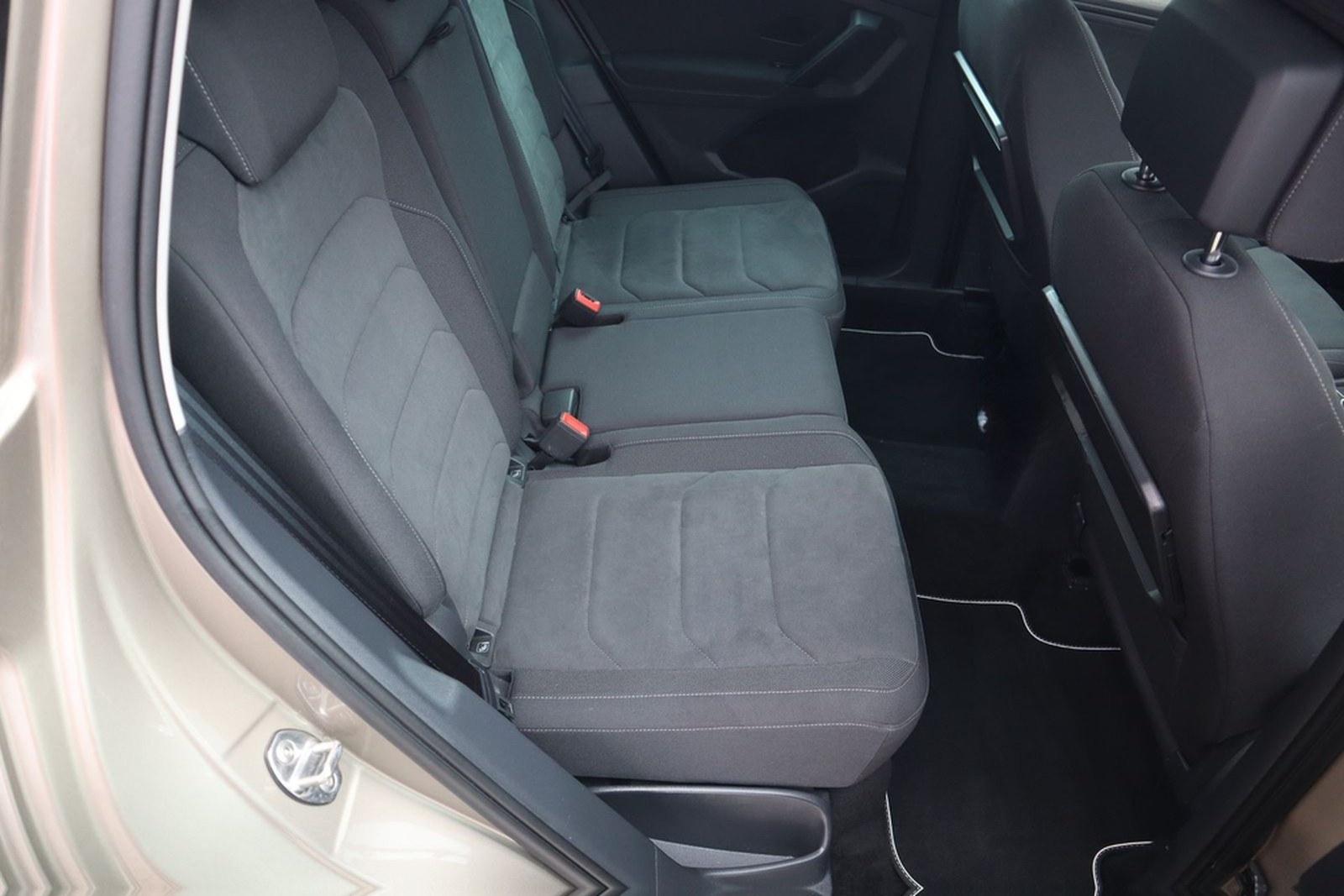 Volkswagen Tiguan 1.5 TSI AAC LED SHZ Navi ErgoActiv ACC Al foto 32