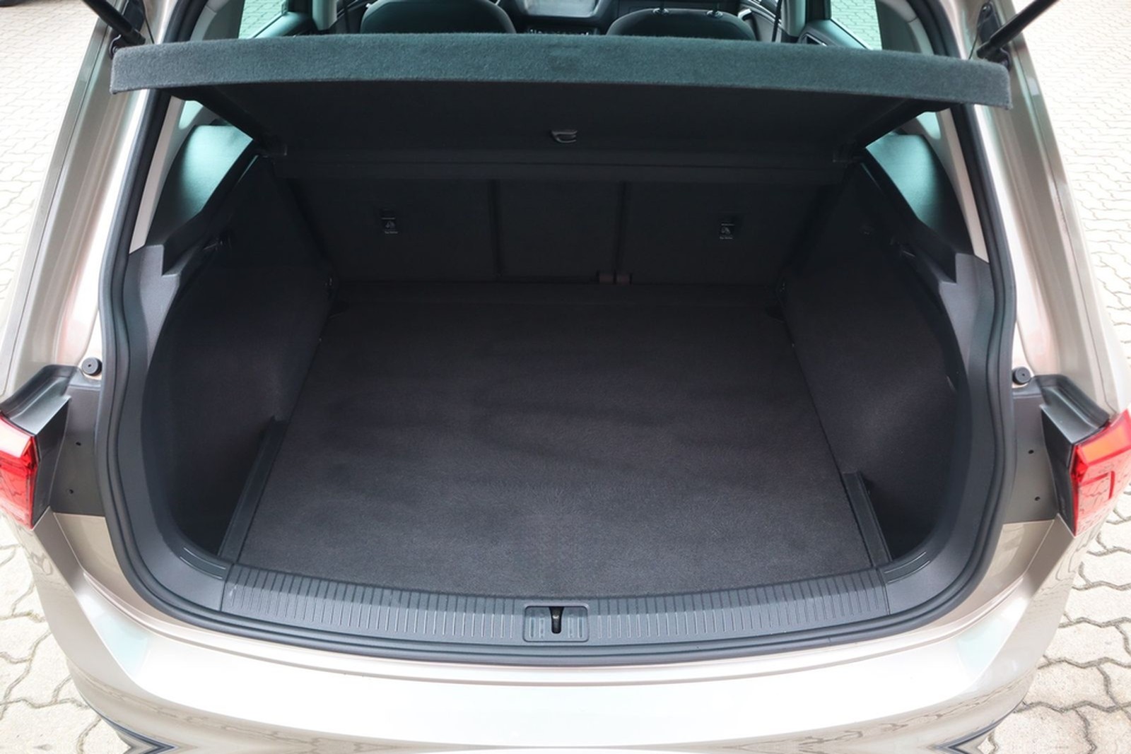 Volkswagen Tiguan 1.5 TSI AAC LED SHZ Navi ErgoActiv ACC Al foto 34