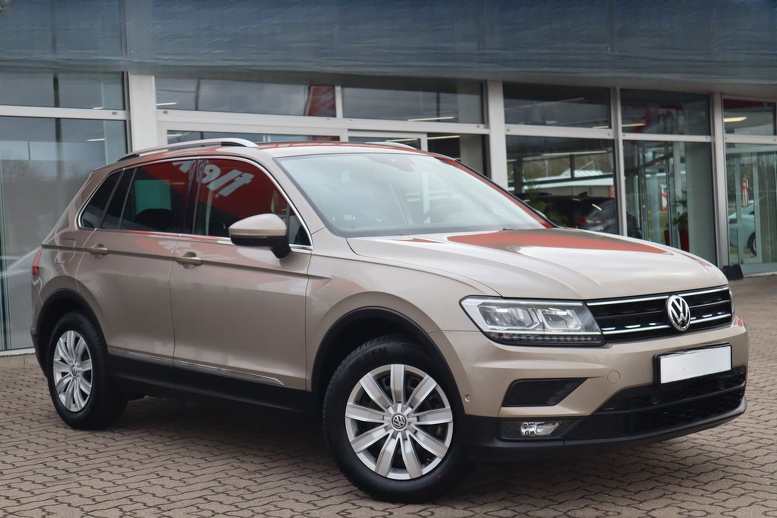 Volkswagen Tiguan 1.5 TSI AAC LED SHZ Navi ErgoActiv ACC Al foto 6