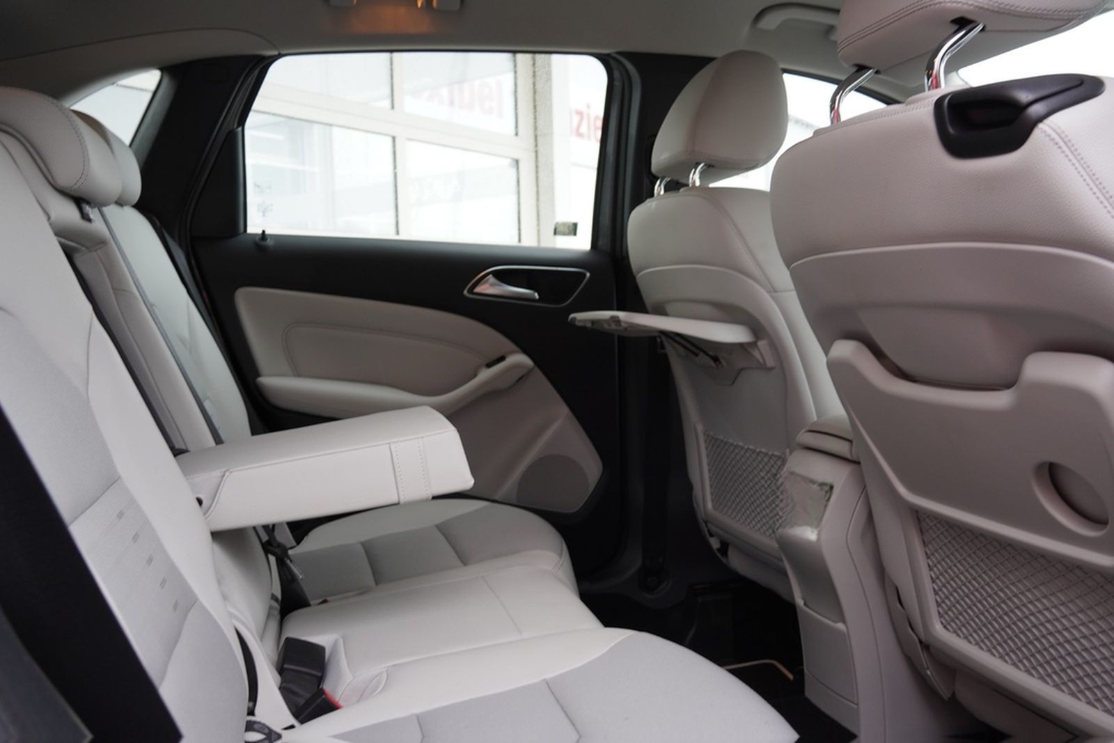 Mercedes-Benz B220 Urban 4Matic LED Navi Totwinkel Kamera SHZ foto 25