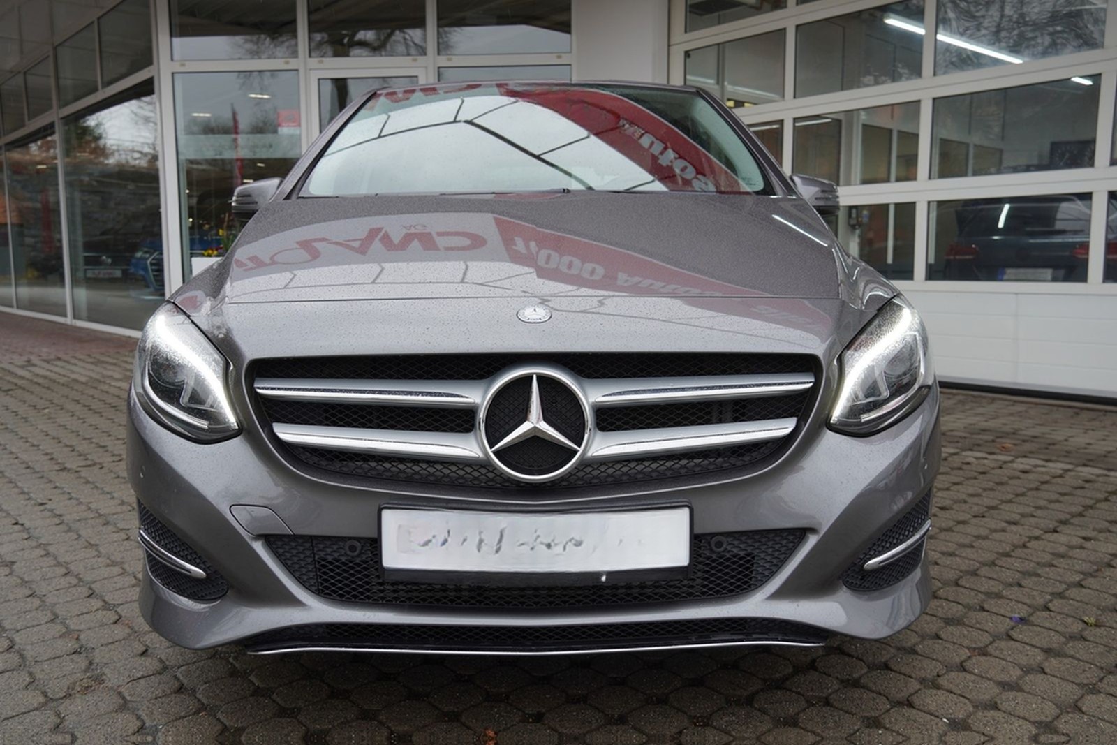 Mercedes-Benz B220 Urban 4Matic LED Navi Totwinkel Kamera SHZ foto 7