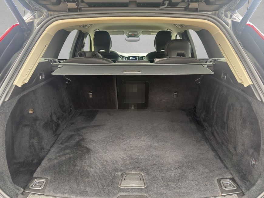 Volvo XC60 B4 Aut BLIS PilotAssist Voll-LED Google-Map foto 5