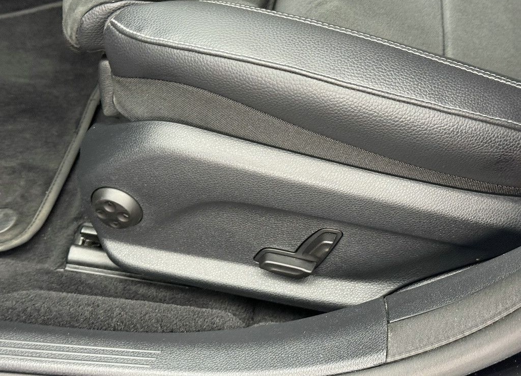 Mercedes-Benz E 220 T d AMG-Line, LED, Leder, 360°, DAB, MBUX foto 14