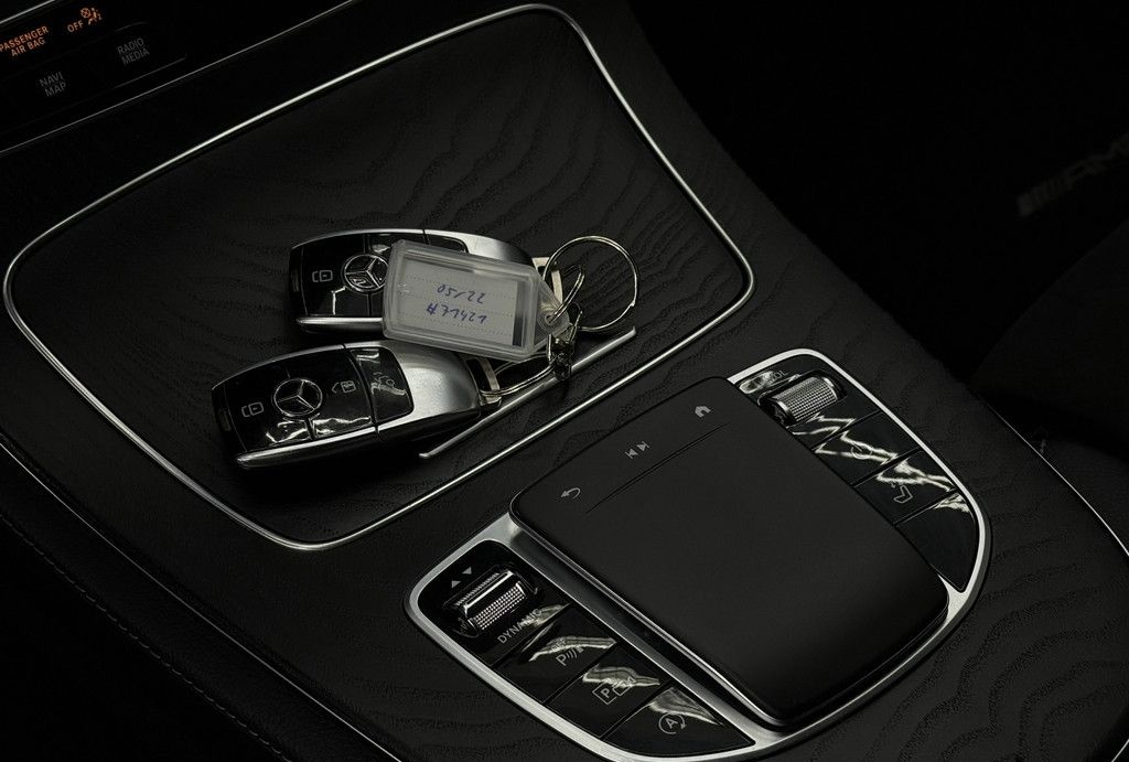 Mercedes-Benz E 220 T d AMG-Line, LED, Leder, 360°, DAB, MBUX foto 7