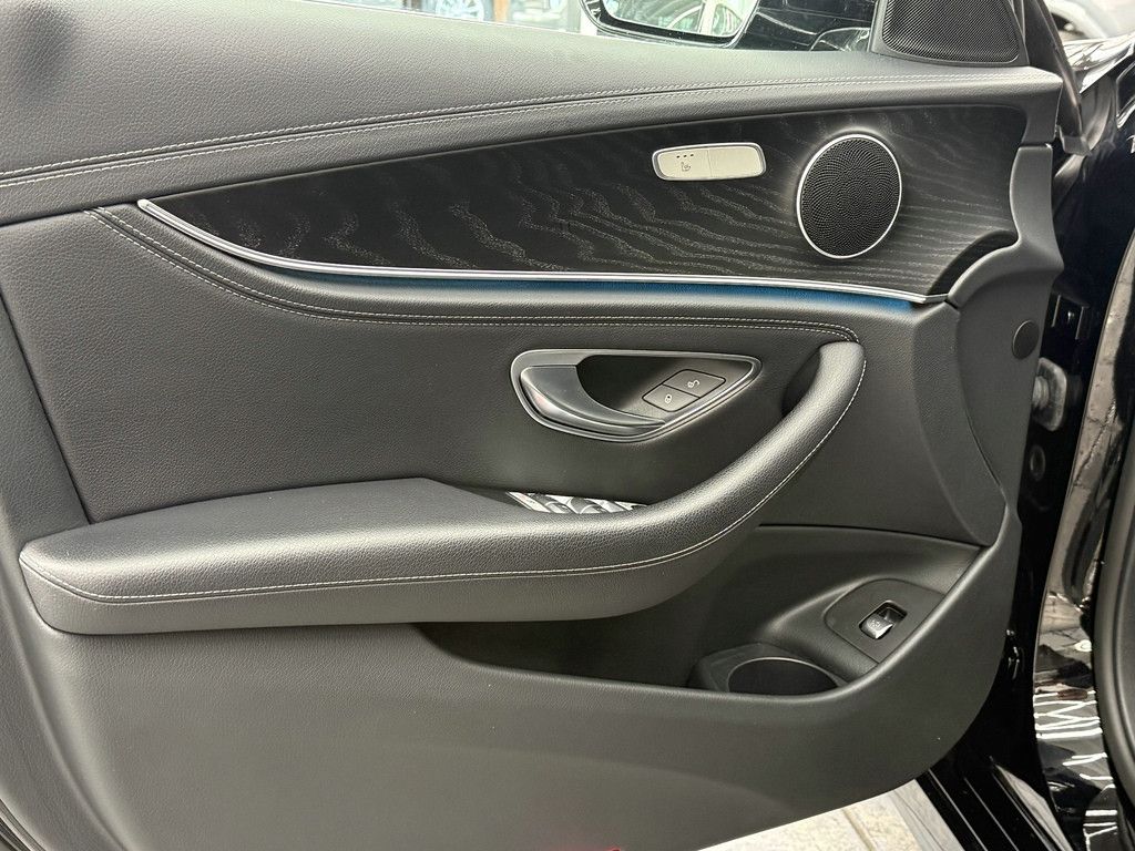 Mercedes-Benz E 220 T d AMG-Line, LED, Leder, 360°, DAB, MBUX foto 10