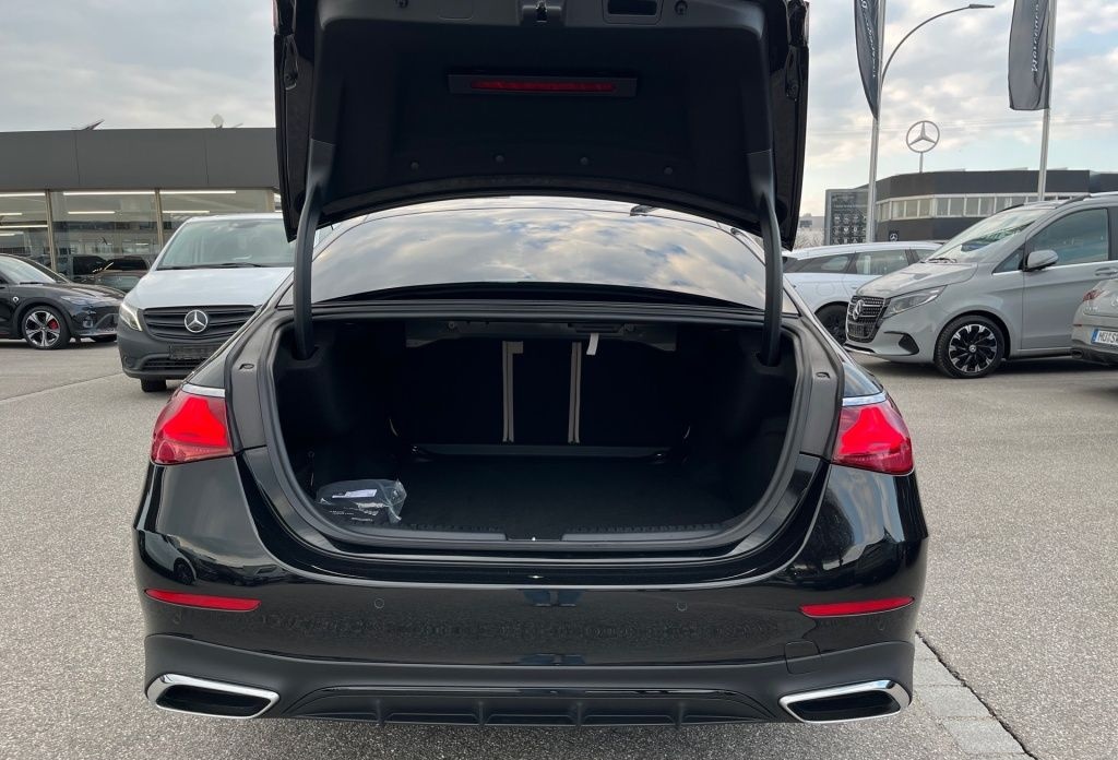 Mercedes-Benz E 220 d AMG*Night*SUPERSCREEN*Pano*Burm4D*21''* foto 16