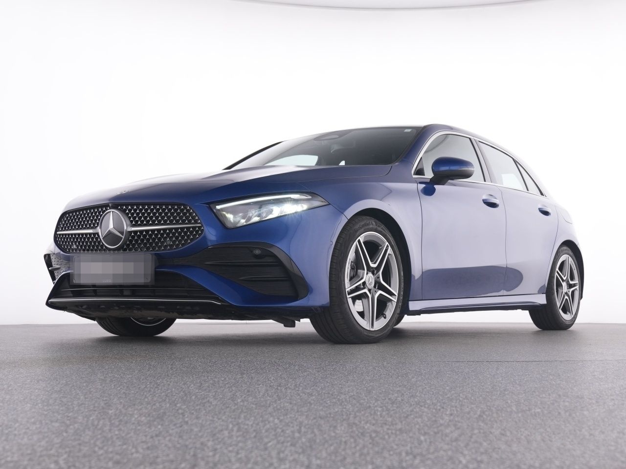 Mercedes-Benz A 180 d AMG+AHK+LED+Kamera+KeyGo+Ambi+PTS+SpurAs foto 7