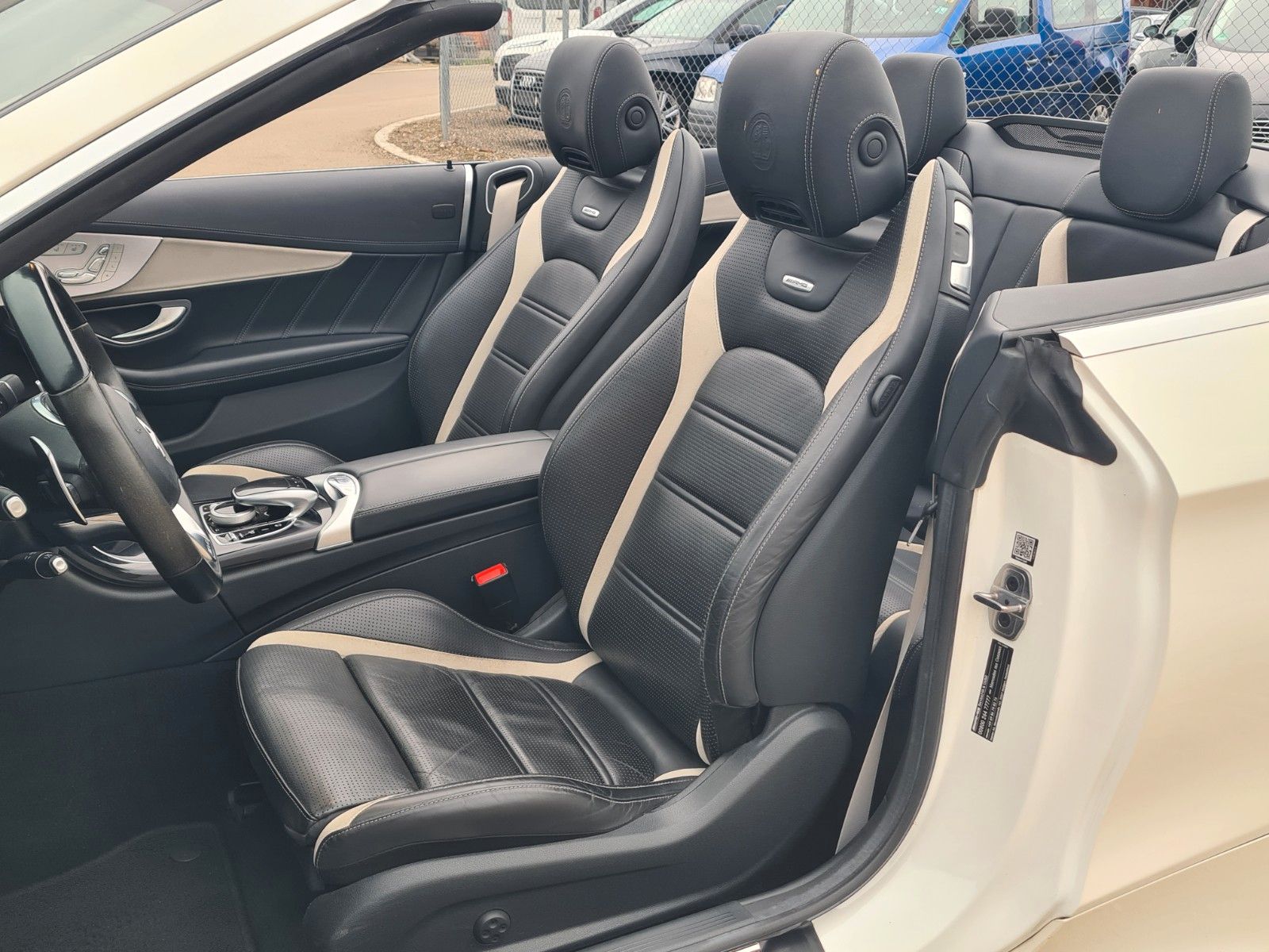 Mercedes-Benz C 63 S AMG Cabrio Burmester  VOLL! foto 15