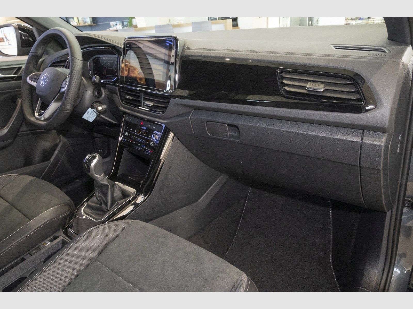 Volkswagen T-Roc 1.0 TSI R-Line Black Style/IQ.Drive/Navi/K foto 9
