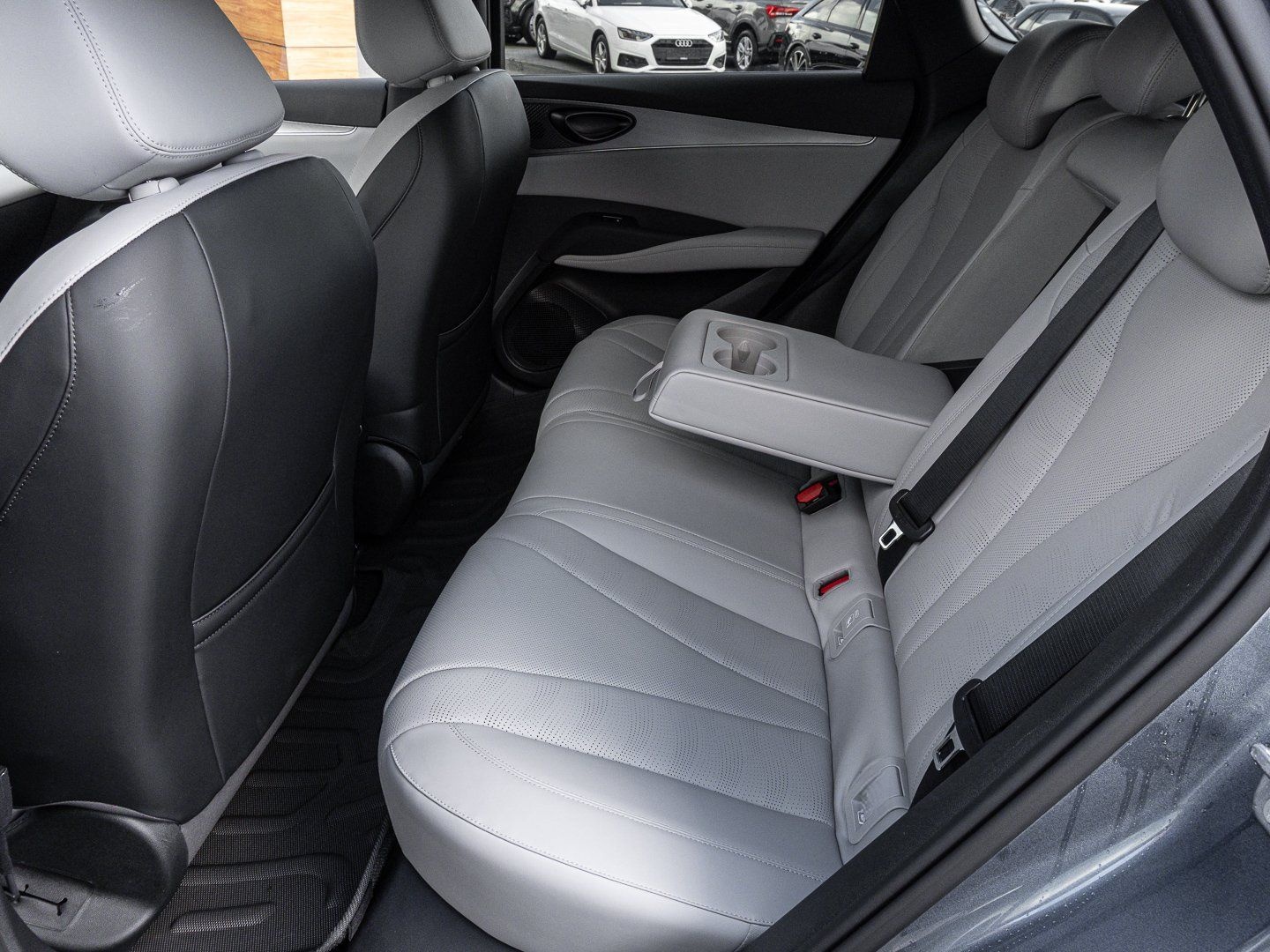 BYD Seal 6 DM-iTouring Comfort foto 16