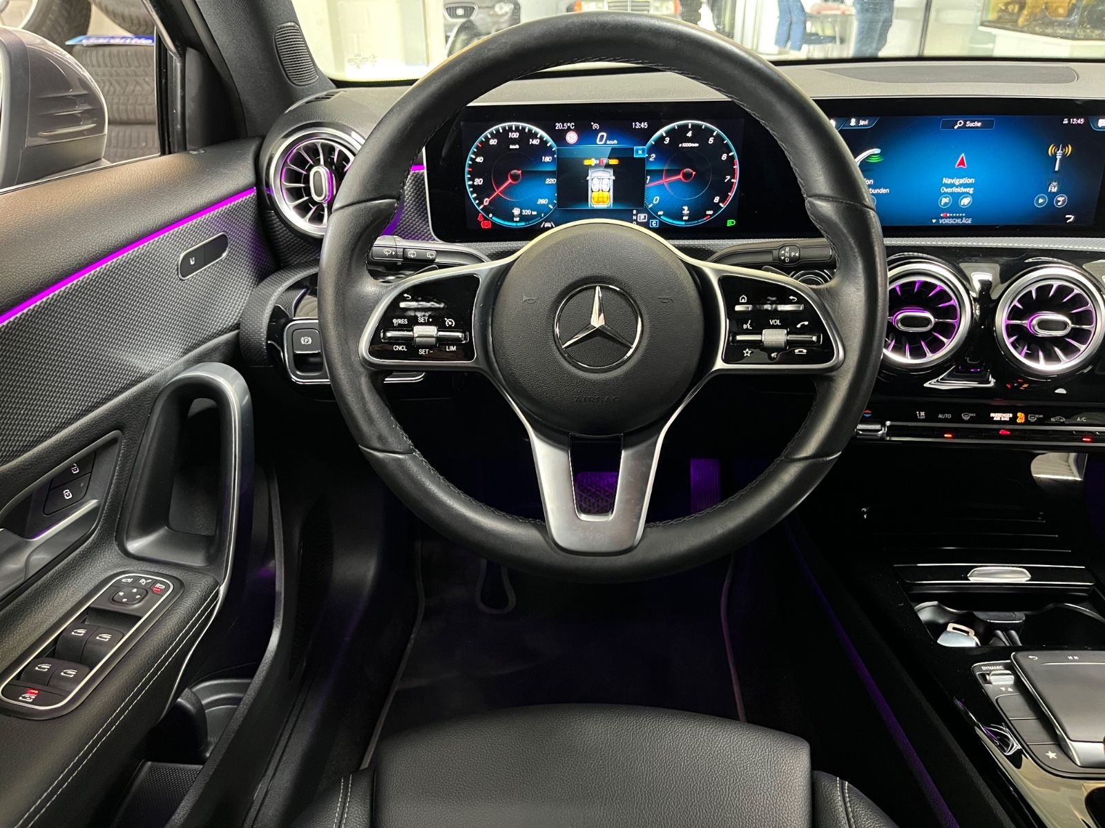 Mercedes-Benz A 200 Edition19 KEYLESS LED NAVI AMBIENTE KAMERA foto 20