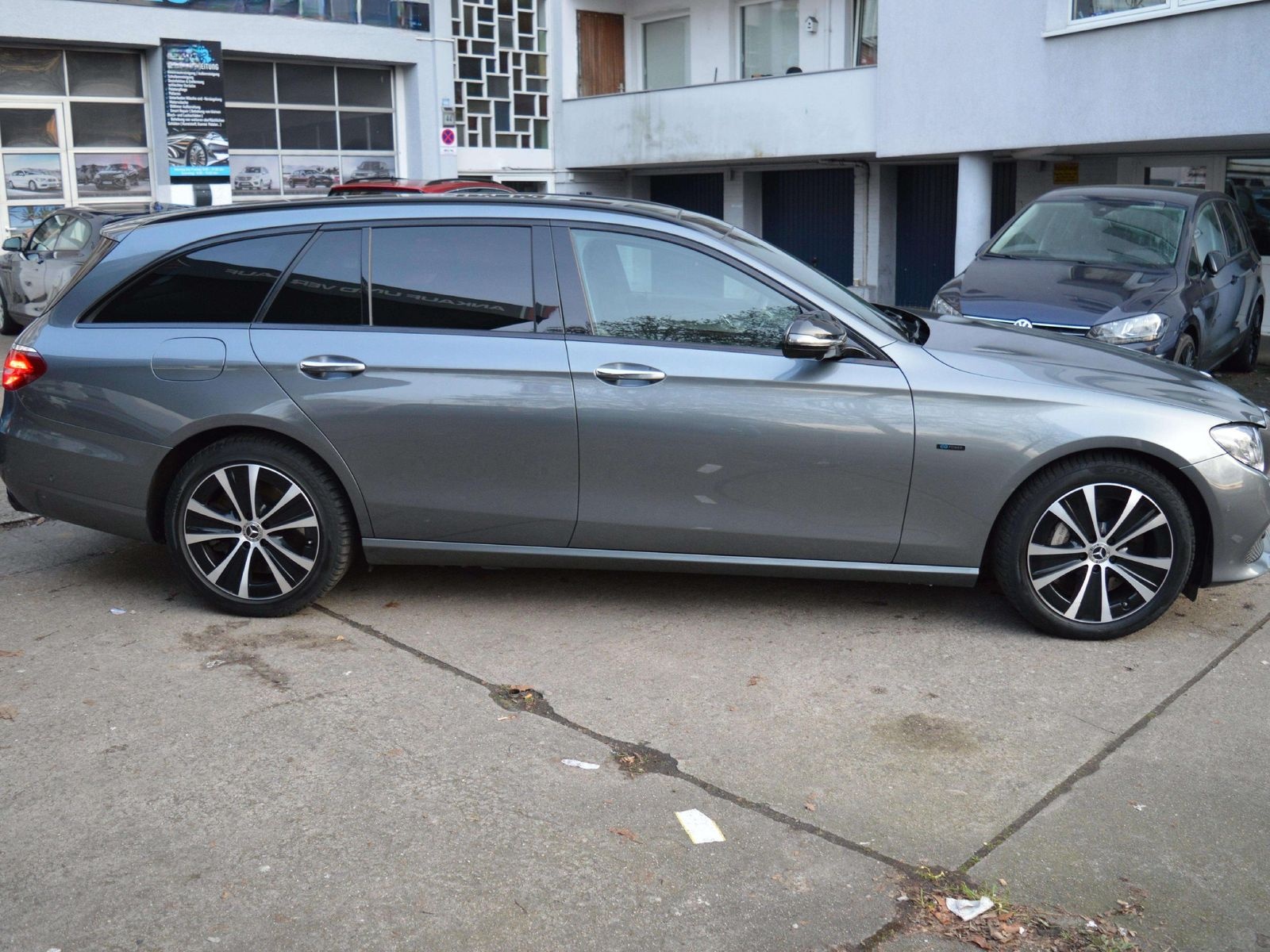 Mercedes-Benz E 300 E-Klasse T-Modell Hybrid de T 9G-TRONIC Av foto 5
