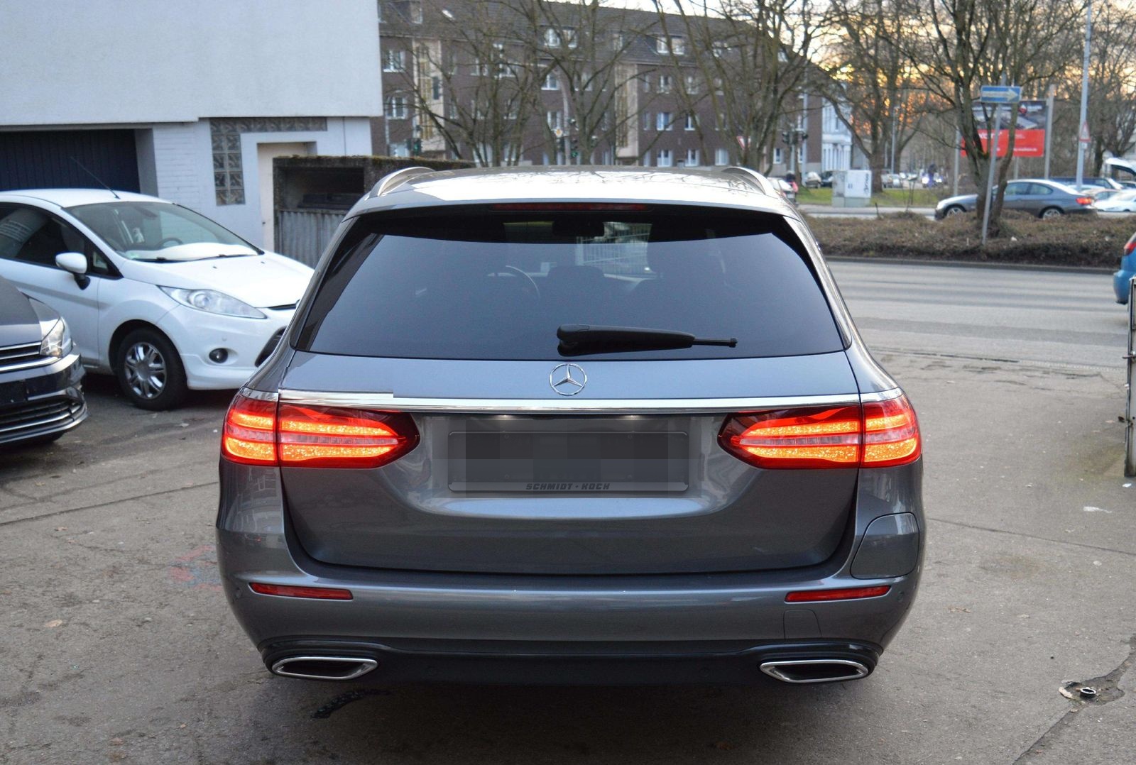 Mercedes-Benz E 300 E-Klasse T-Modell Hybrid de T 9G-TRONIC Av foto 8