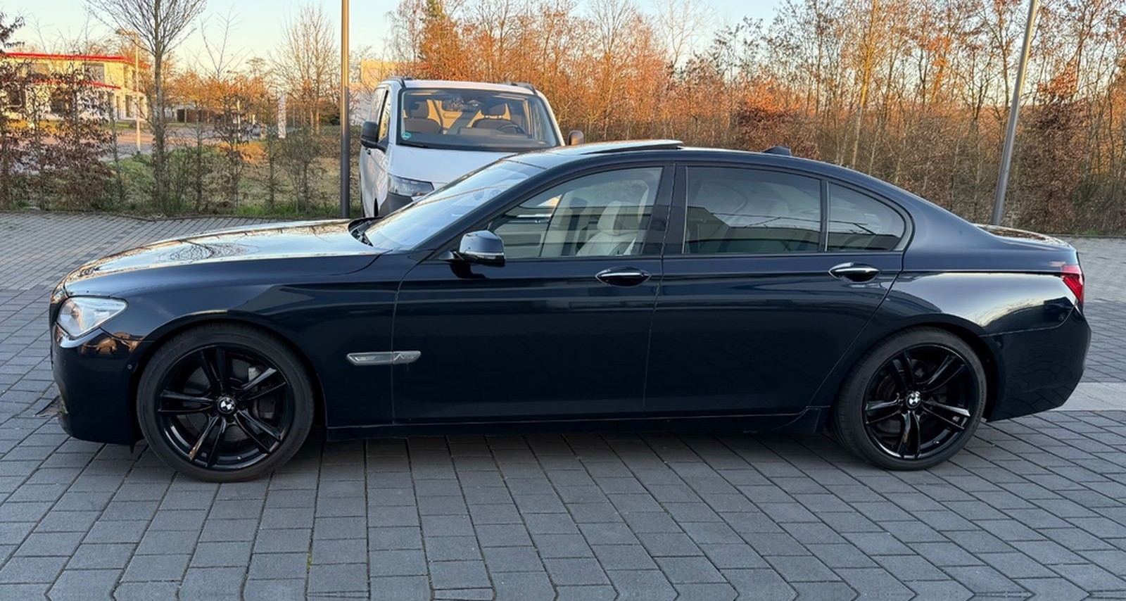 BMW 760i V12 M-Paket  foto 2