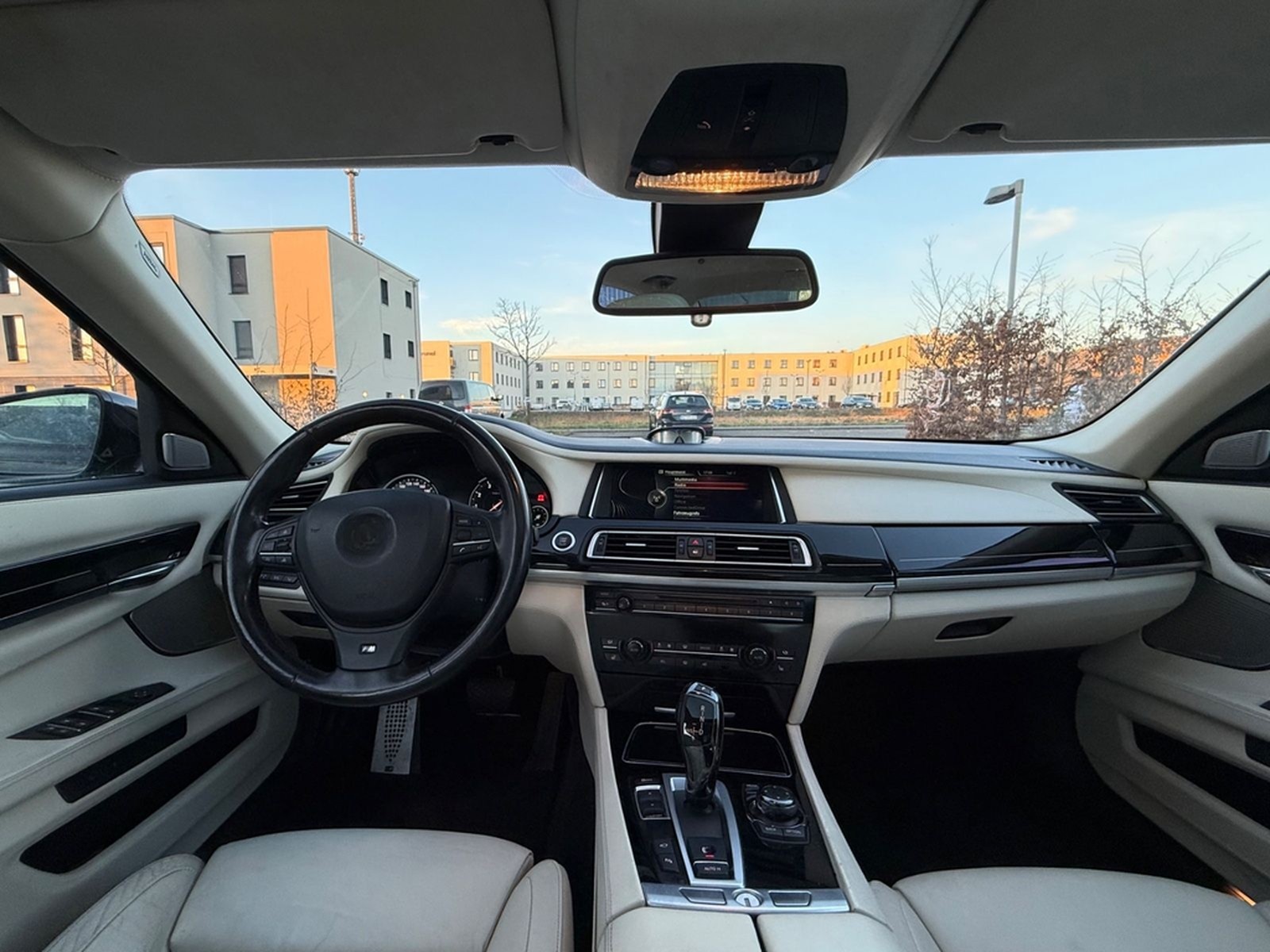 BMW 760i V12 M-Paket  foto 14