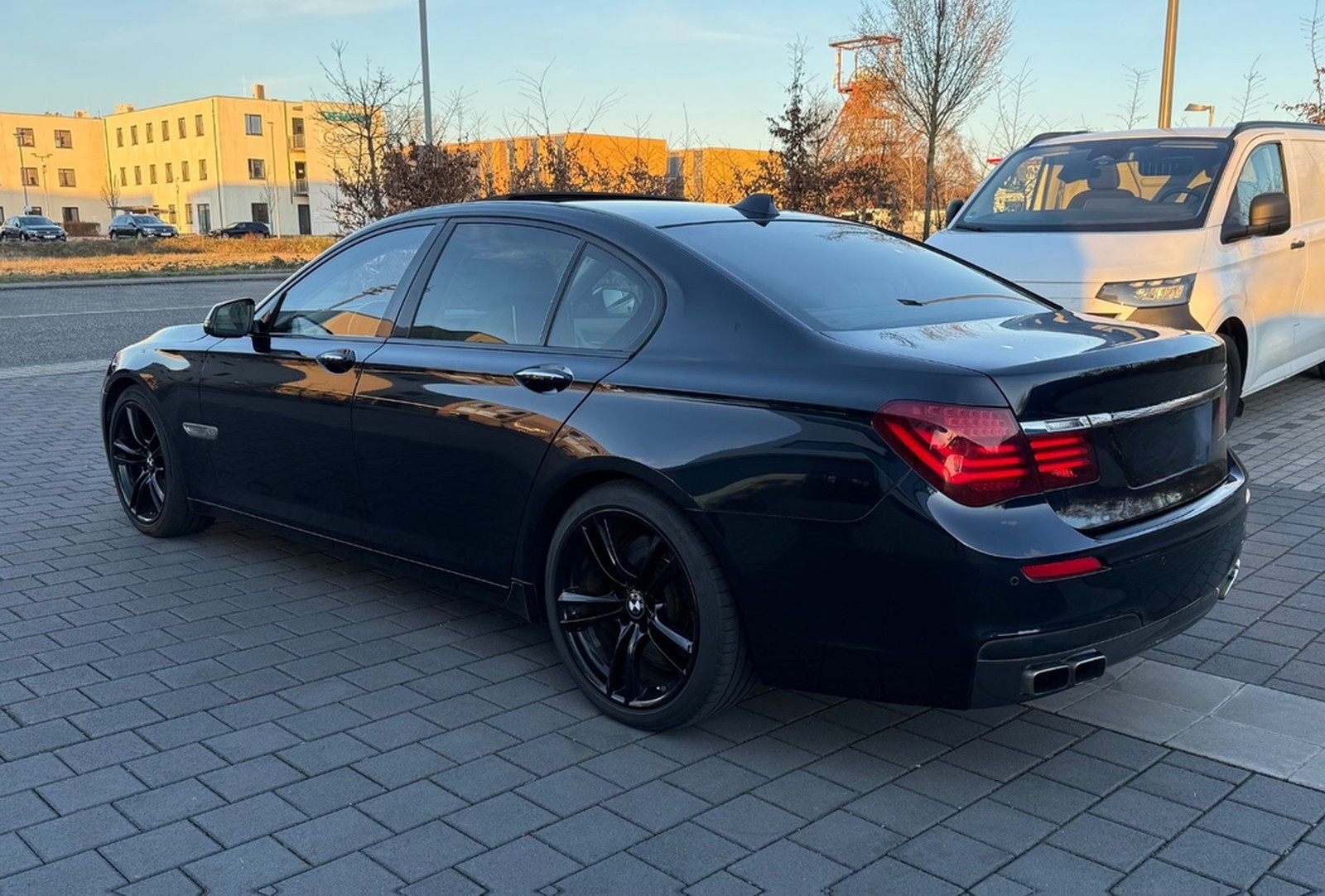 BMW 760i V12 M-Paket  foto 3
