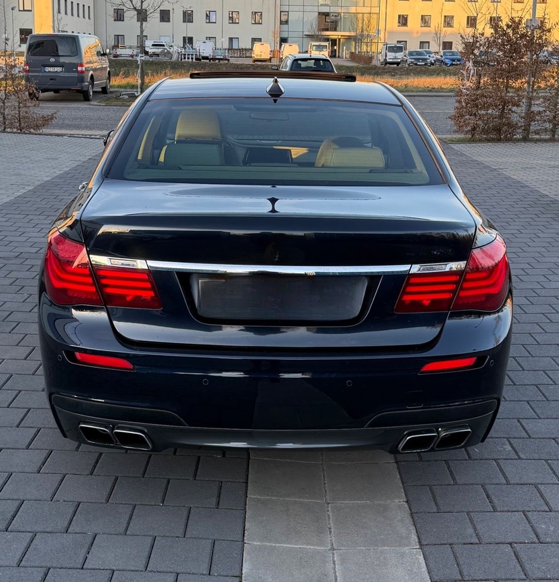 BMW 760i V12 M-Paket  foto 4