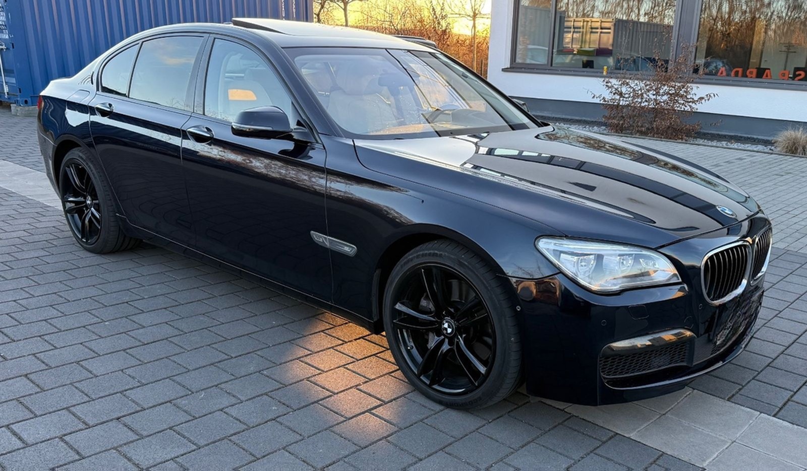 BMW 760i V12 M-Paket  foto 7