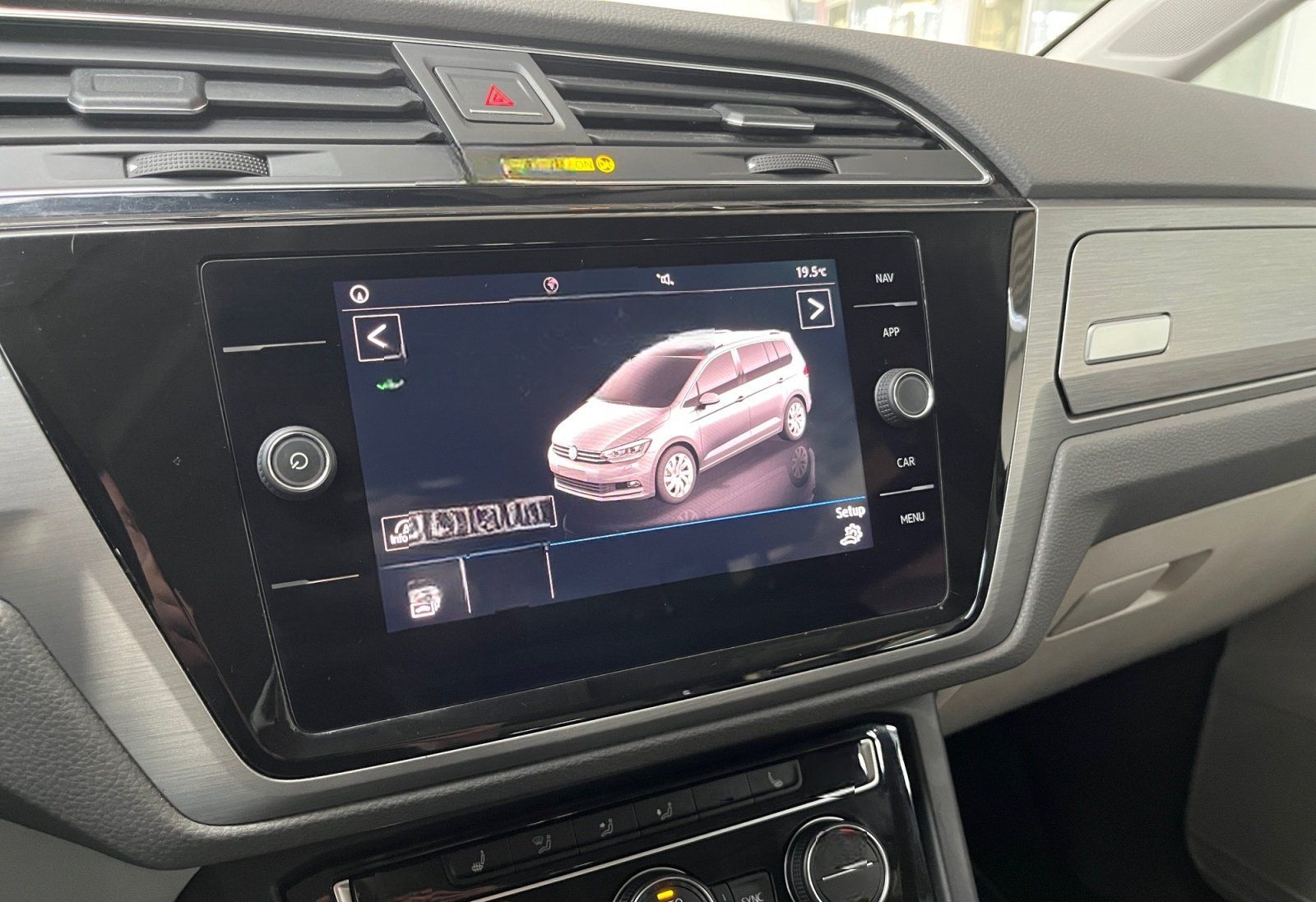 Volkswagen Touran Comfortline 2.0 TDI DSG Rückfahrkamera foto 13