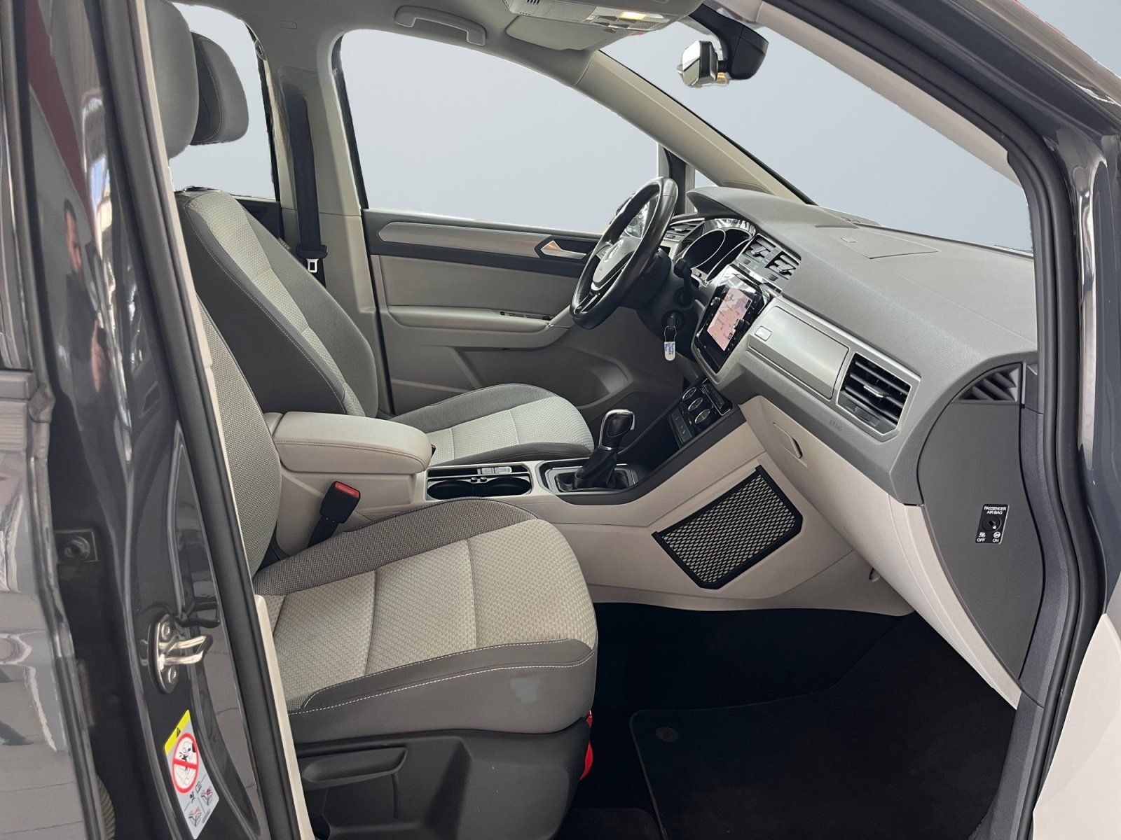 Volkswagen Touran Comfortline 2.0 TDI DSG Rückfahrkamera foto 10