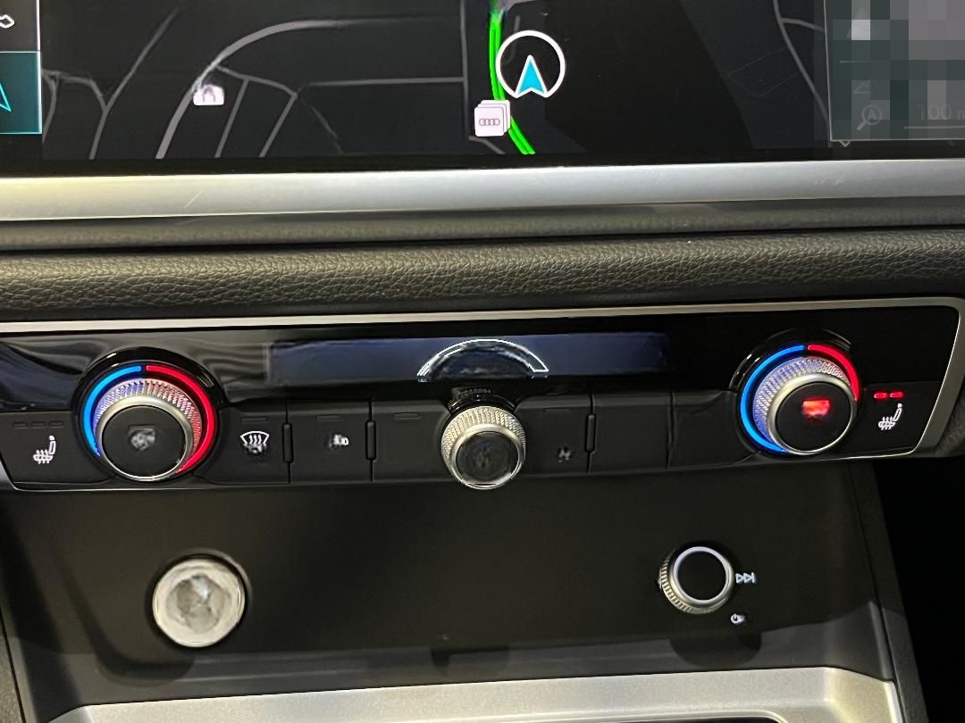 Audi Q3 Sportback S line 40 TDI Quattro S-tronic, 19" foto 11