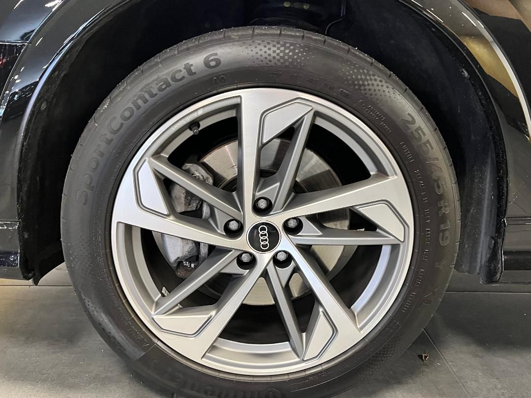 Audi Q3 Sportback S line 40 TDI Quattro S-tronic, 19" foto 4