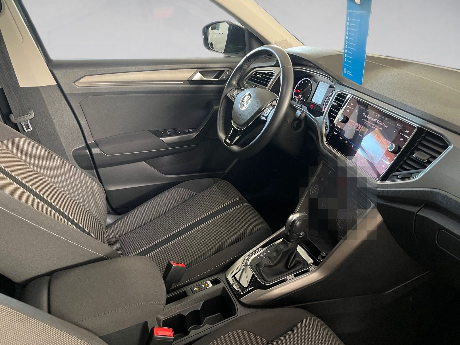 Volkswagen T-Roc STYLE TSI DSG+AHK+ALU 17+ACC+APP CONNECT+R foto 10