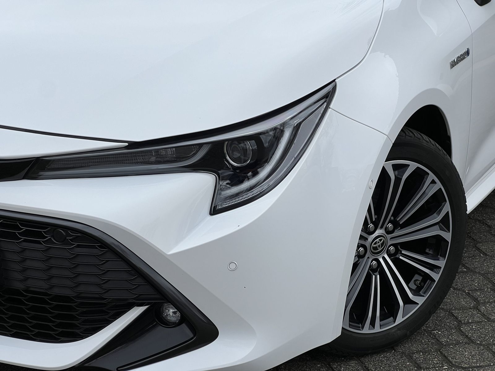 Toyota Corolla Touring Sports 1.8 Hybrid Team D 1.Hand foto 2