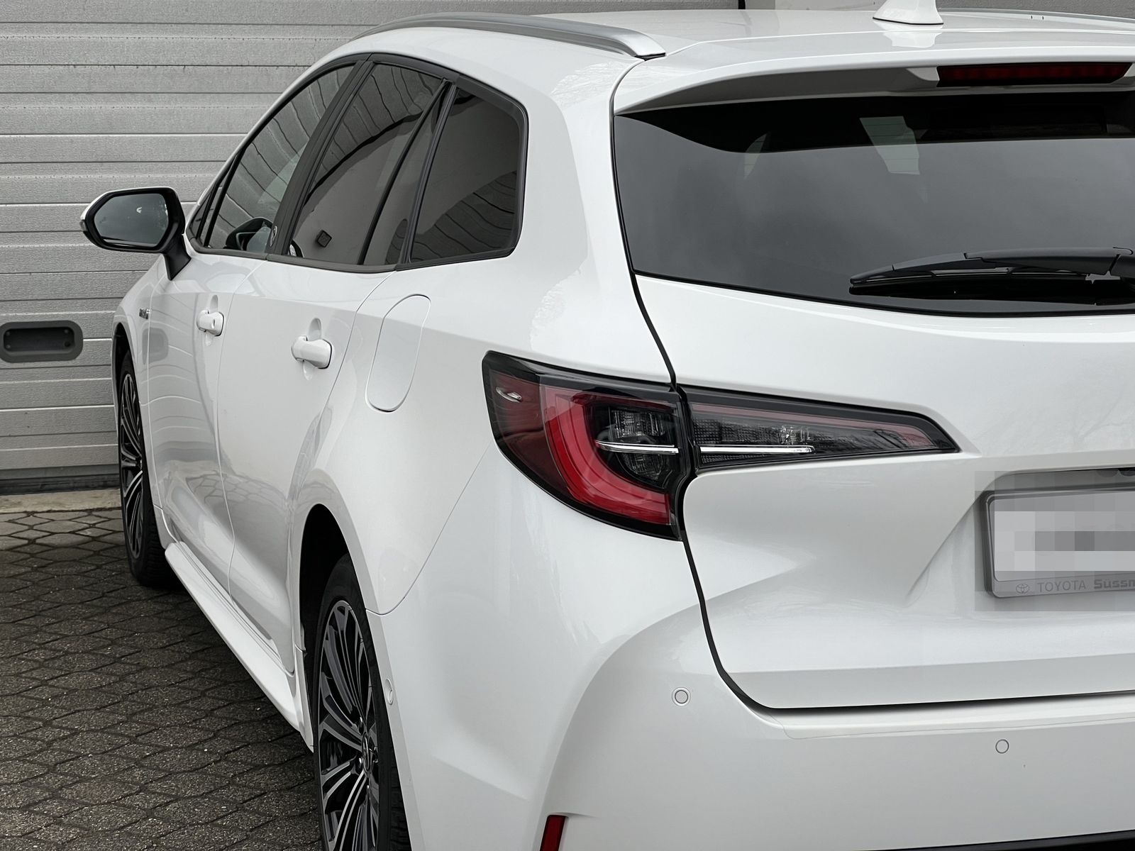 Toyota Corolla Touring Sports 1.8 Hybrid Team D 1.Hand foto 6
