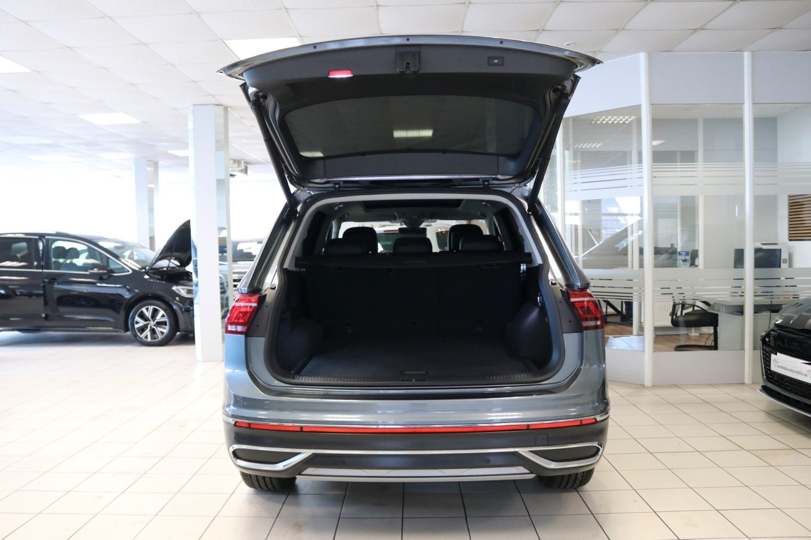 Volkswagen Tiguan Allspace DCC STHZ 360° HUD Memory Matrix foto 10
