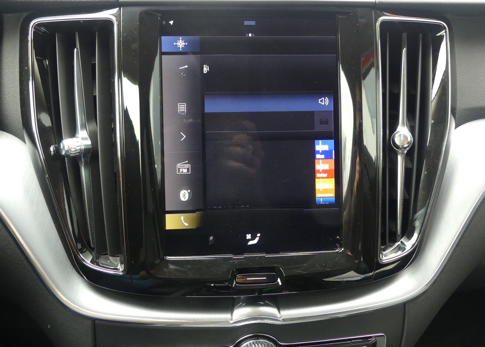 Volvo XC60 Momentum Pro 2WD Leder*Navi*SHZ foto 21