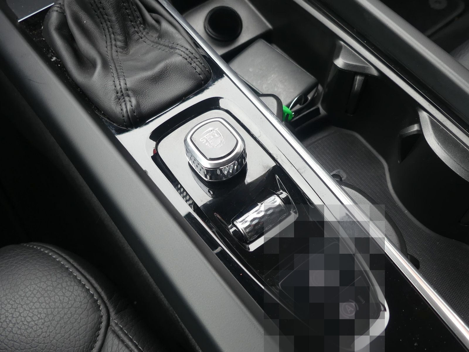 Volvo XC60 Momentum Pro 2WD Leder*Navi*SHZ foto 23