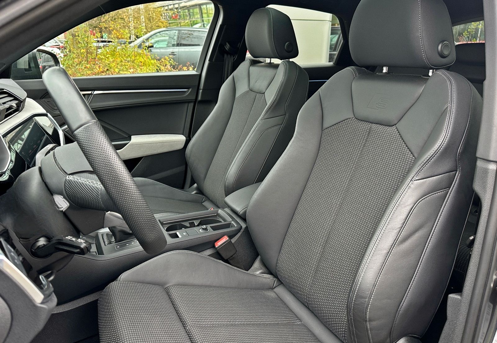 Audi Q3 Sportback 35TFSI S LINE BLACK PANO ACC SONOS foto 11