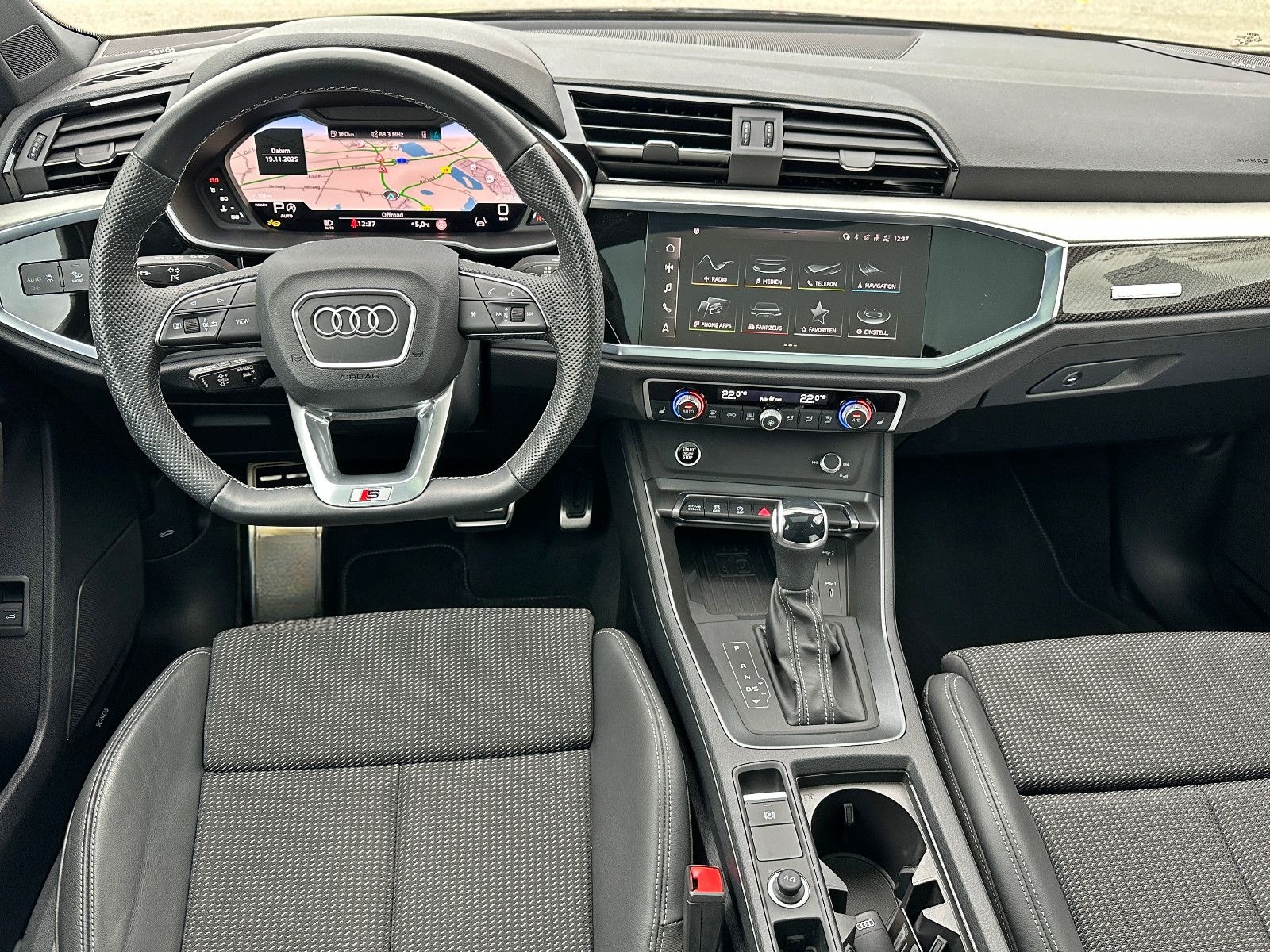 Audi Q3 Sportback 35TFSI S LINE BLACK PANO ACC SONOS foto 24