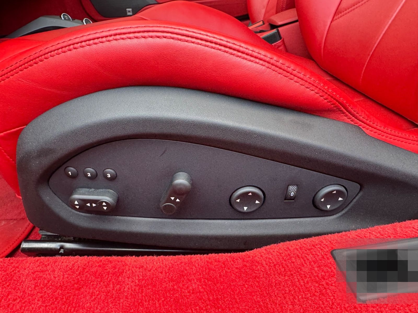 Ferrari 488 Spider Lift Carbon JBL SHZ Deutsches Fzg foto 13