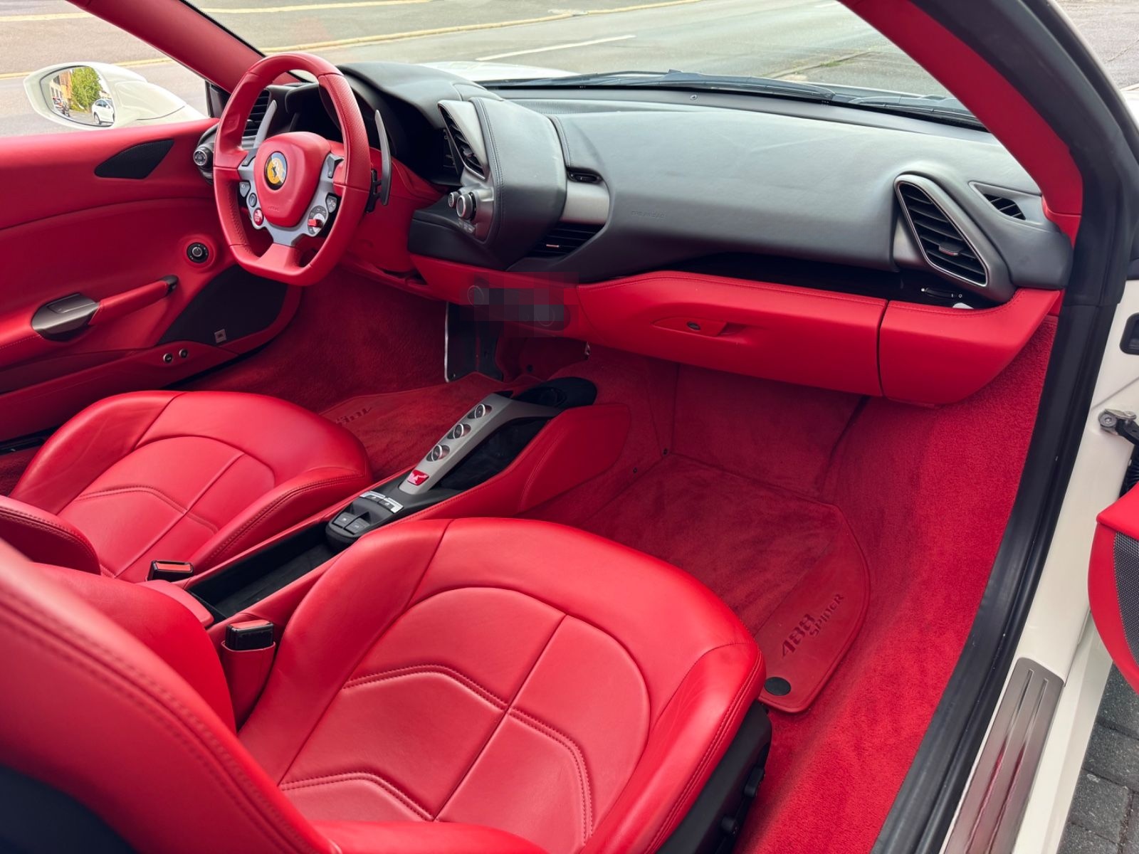 Ferrari 488 Spider Lift Carbon JBL SHZ Deutsches Fzg foto 9