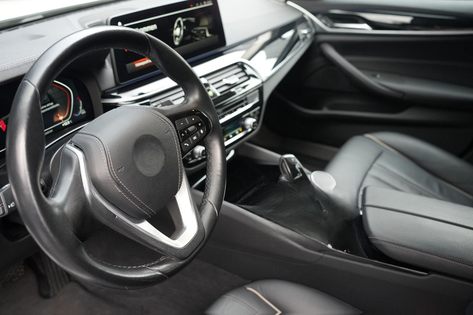 BMW 520d xDrive Luxury Line*1.HD*WIFI*4Z*KLIMA*APPLE foto 8