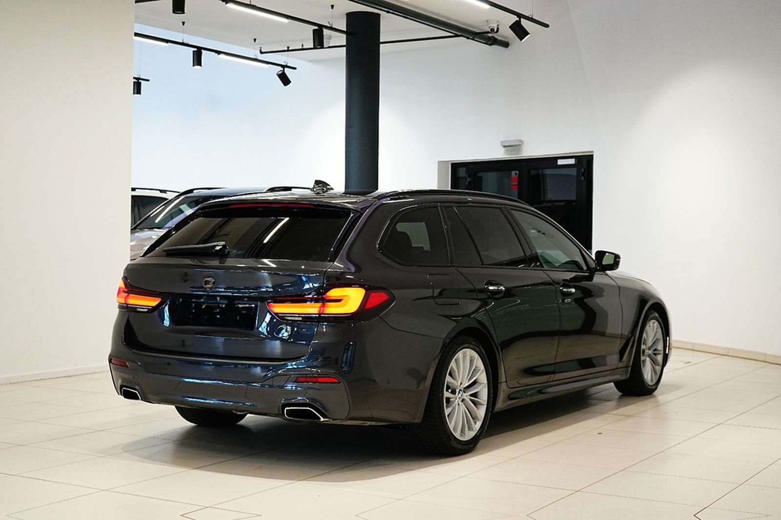 BMW 540d|M-PAKET|HUD|ACC|360°|COCKPIT|PANO|MEMO|H&K| foto 34