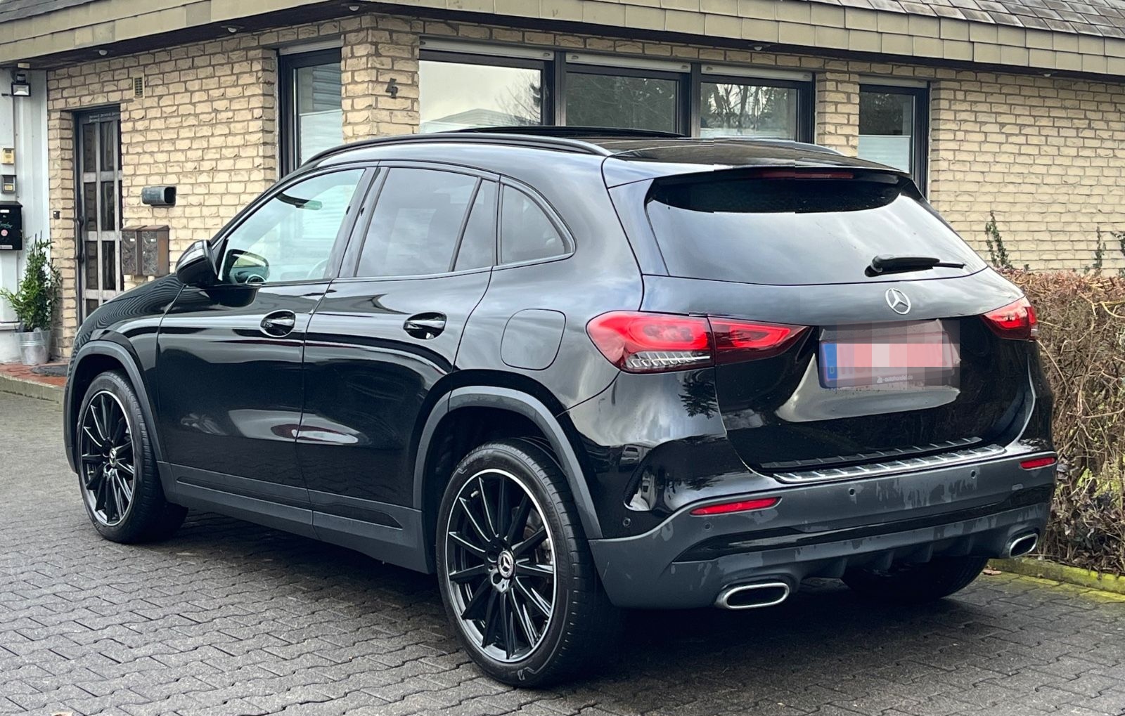Mercedes-Benz GLA 250e AMG Night Pano LED 20°Wide Distronic foto 5