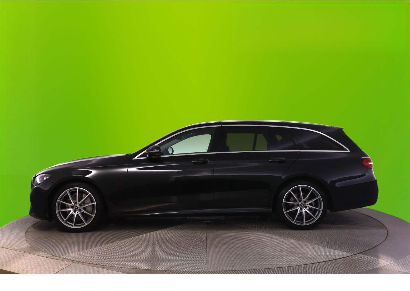 Mercedes-Benz E 220 d T 9G-tronic AMG Line+BURME+PANO+AHK+KAME foto 6