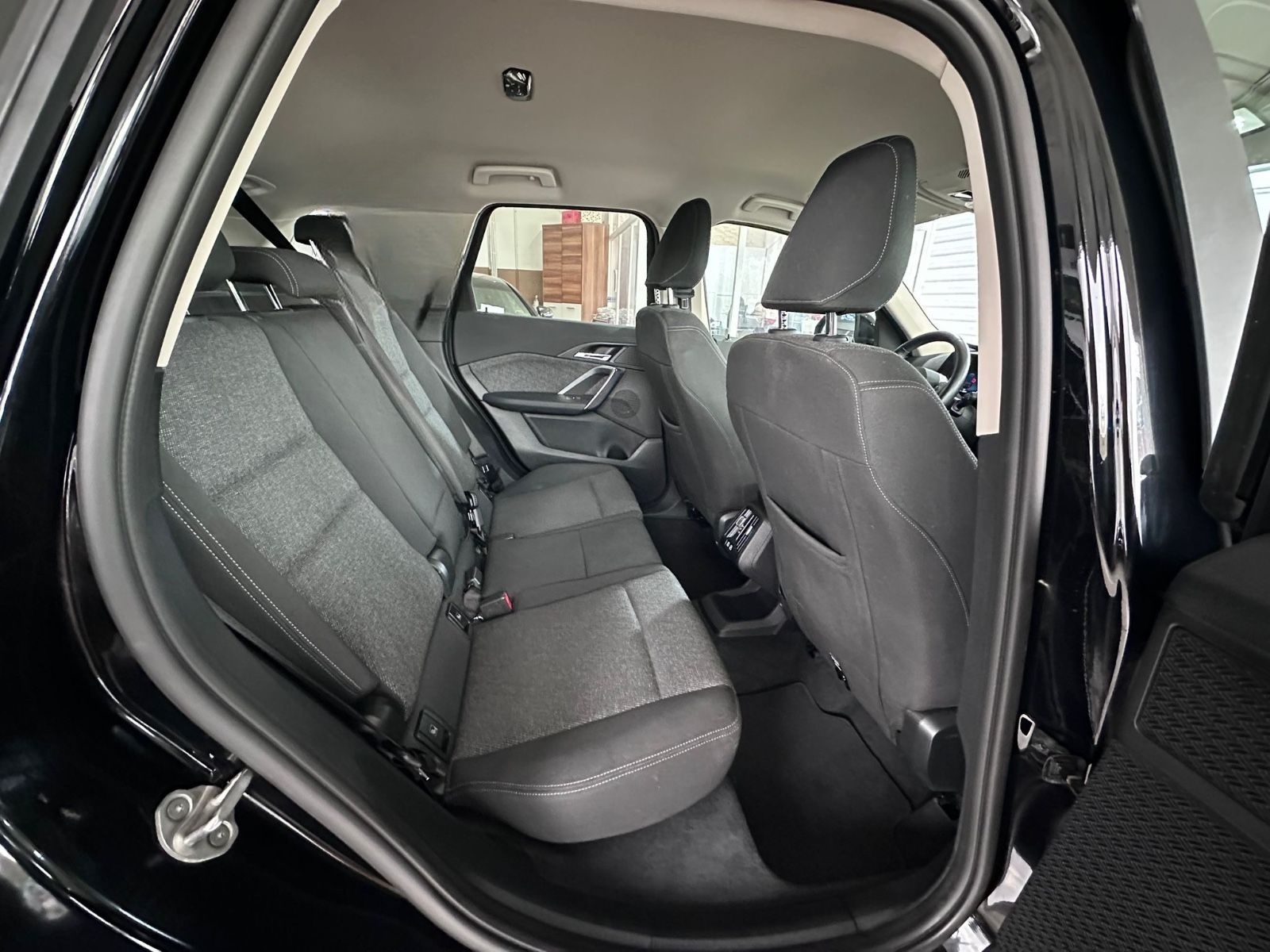 BMW X1 18 i sDrive Neu Model Netto=22900.-euro foto 7