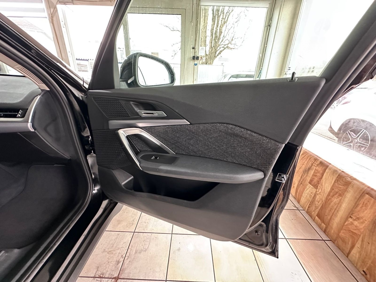 BMW X1 18 i sDrive Neu Model Netto=22900.-euro foto 9