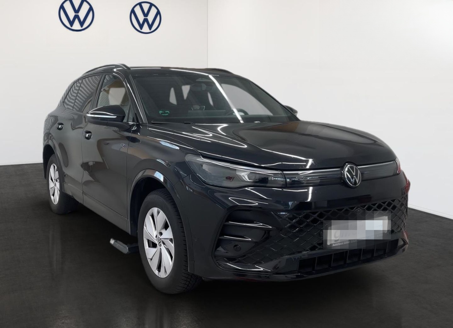 Volkswagen Tiguan 4M R-Line BLACK STYLE MATRIX AHKHEAD NAVI foto 2