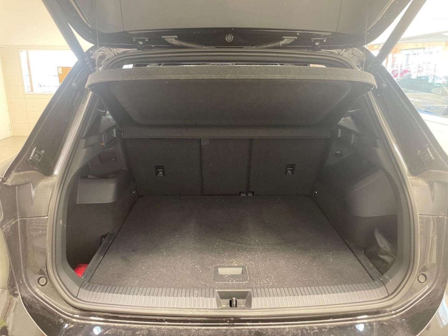 Volkswagen Tiguan 4M R-Line BLACK STYLE MATRIX AHKHEAD NAVI foto 12